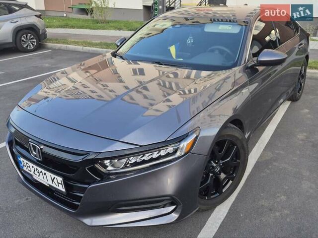 Серый Хонда Аккорд, объемом двигателя 1.5 л и пробегом 112 тыс. км за 15999 $, фото 1 на Automoto.ua
