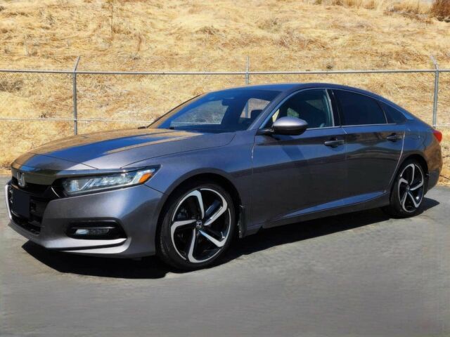 Серый Хонда Аккорд, объемом двигателя 1.5 л и пробегом 49 тыс. км за 7500 $, фото 1 на Automoto.ua