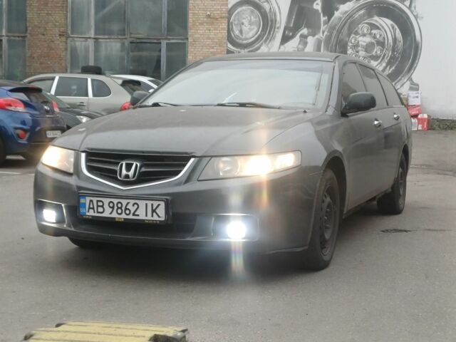 Серый Хонда Аккорд, объемом двигателя 2 л и пробегом 320 тыс. км за 3500 $, фото 1 на Automoto.ua