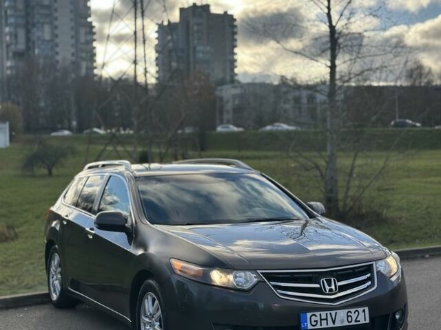 Серый Хонда Аккорд, объемом двигателя 2.2 л и пробегом 506 тыс. км за 3699 $, фото 1 на Automoto.ua