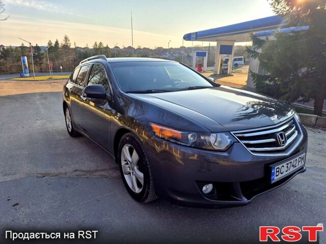 Серый Хонда Аккорд, объемом двигателя 2.2 л и пробегом 290 тыс. км за 9500 $, фото 1 на Automoto.ua