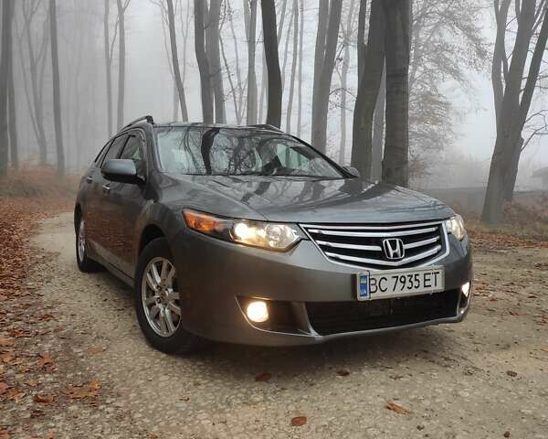 Серый Хонда Аккорд, объемом двигателя 2.2 л и пробегом 290 тыс. км за 8400 $, фото 1 на Automoto.ua