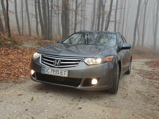 Серый Хонда Аккорд, объемом двигателя 2.2 л и пробегом 320 тыс. км за 7950 $, фото 1 на Automoto.ua