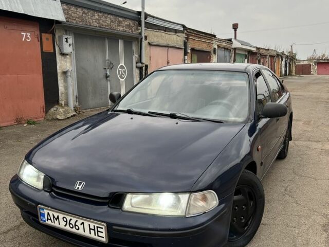 Синий Хонда Аккорд, объемом двигателя 2 л и пробегом 356 тыс. км за 1300 $, фото 1 на Automoto.ua