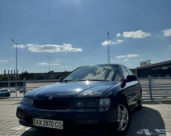 Синий Хонда Аккорд, объемом двигателя 2.2 л и пробегом 316 тыс. км за 2600 $, фото 1 на Automoto.ua