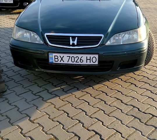 Зелений Хонда Аккорд, об'ємом двигуна 1.9 л та пробігом 373 тис. км за 2500 $, фото 1 на Automoto.ua