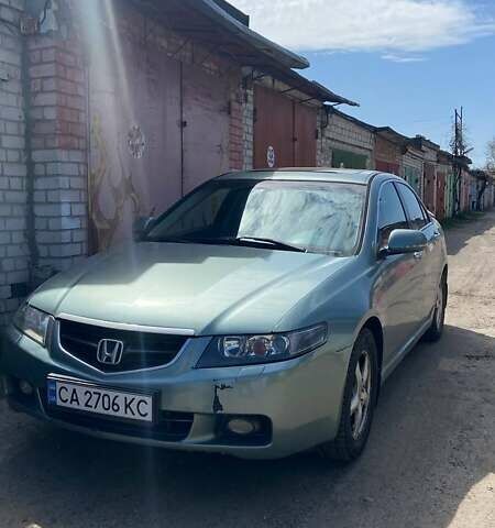 Зеленый Хонда Аккорд, объемом двигателя 2.4 л и пробегом 418 тыс. км за 5000 $, фото 1 на Automoto.ua