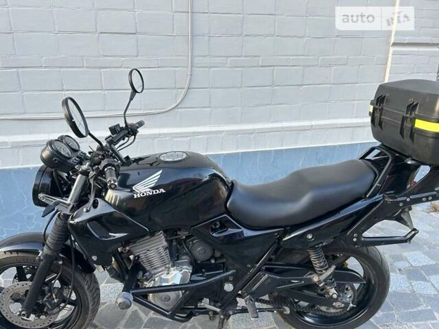 Черный Хонда CB 500, объемом двигателя 0.5 л и пробегом 51 тыс. км за 2700 $, фото 1 на Automoto.ua