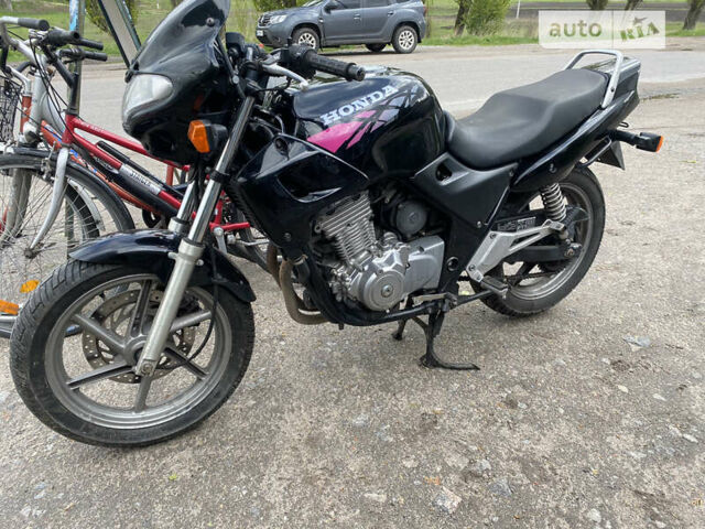 Черный Хонда CB 500, объемом двигателя 0.5 л и пробегом 33 тыс. км за 2600 $, фото 1 на Automoto.ua