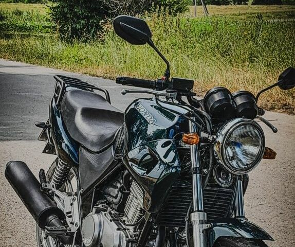 Хонда CB 500, об'ємом двигуна 0.5 л та пробігом 0 тис. км за 2800 $, фото 1 на Automoto.ua
