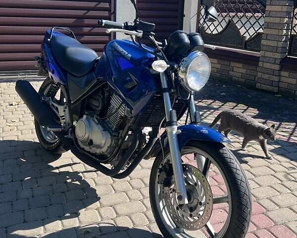 Хонда CB 500, об'ємом двигуна 0.5 л та пробігом 28 тис. км за 2250 $, фото 1 на Automoto.ua