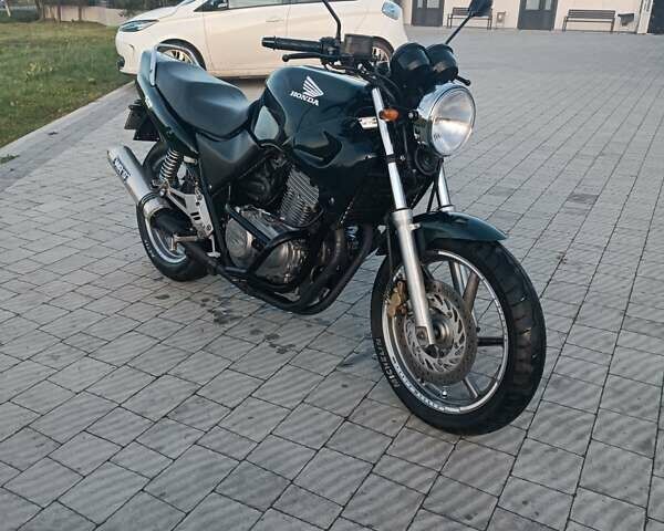 Зелений Хонда CB 500, об'ємом двигуна 0.5 л та пробігом 37 тис. км за 2399 $, фото 1 на Automoto.ua