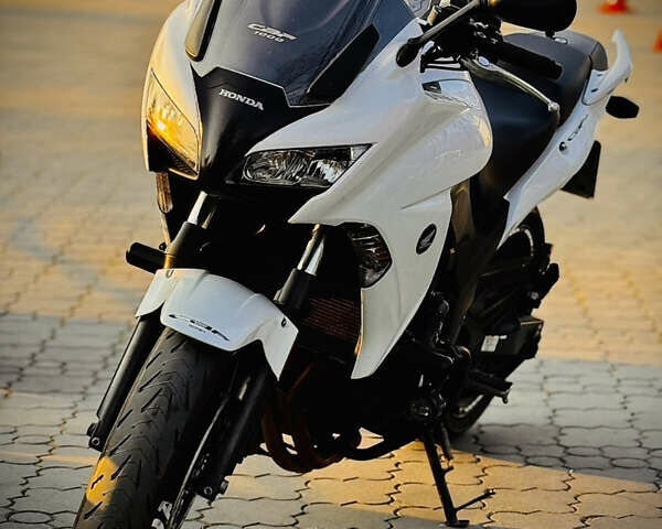 Белый Хонда CBF 1000, объемом двигателя 1 л и пробегом 53 тыс. км за 7500 $, фото 1 на Automoto.ua