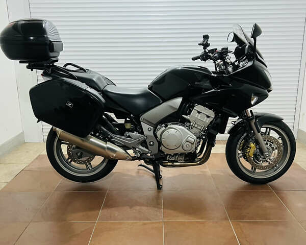 Чорний Хонда CBF 1000, об'ємом двигуна 1 л та пробігом 51 тис. км за 6800 $, фото 1 на Automoto.ua