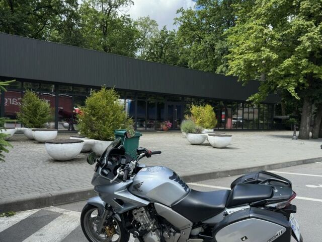 Хонда CBF 1000, об'ємом двигуна 0 л та пробігом 0 тис. км за 5600 $, фото 1 на Automoto.ua