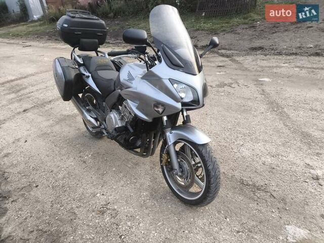 Серый Хонда CBF 1000, объемом двигателя 0 л и пробегом 445 тыс. км за 6100 $, фото 1 на Automoto.ua