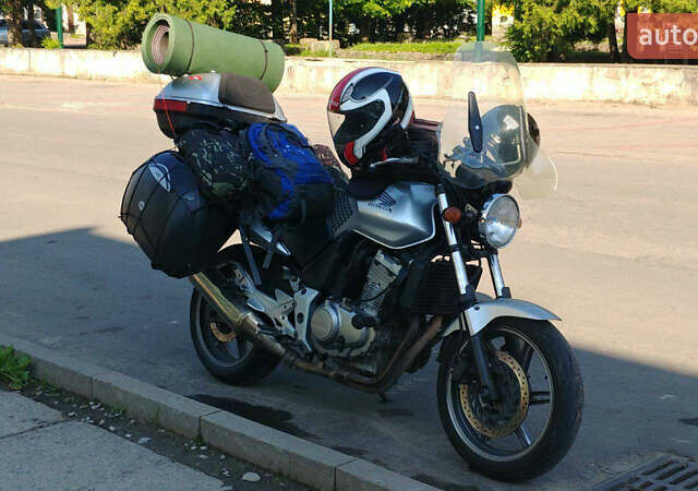 Серый Хонда CBF 500, объемом двигателя 0.5 л и пробегом 80 тыс. км за 3500 $, фото 1 на Automoto.ua