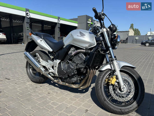 Серый Хонда CBF 600, объемом двигателя 0.6 л и пробегом 40 тыс. км за 4400 $, фото 1 на Automoto.ua
