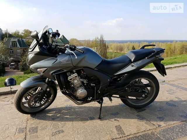 Хонда ЦБФ, объемом двигателя 6 л и пробегом 29 тыс. км за 4600 $, фото 1 на Automoto.ua