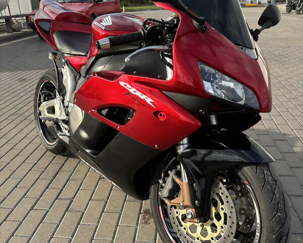 Червоний Хонда CBR 1000RR, об'ємом двигуна 1 л та пробігом 36 тис. км за 6990 $, фото 1 на Automoto.ua