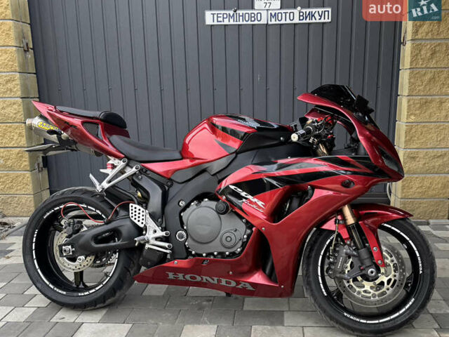 Красный Хонда CBR 1000RR, объемом двигателя 1 л и пробегом 44 тыс. км за 7500 $, фото 1 на Automoto.ua