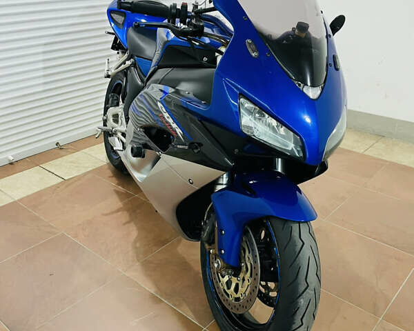 Синий Хонда CBR 1000RR, объемом двигателя 1 л и пробегом 49 тыс. км за 8800 $, фото 1 на Automoto.ua