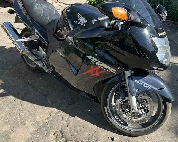 Черный Хонда CBR 1100XX, объемом двигателя 0 л и пробегом 17 тыс. км за 4000 $, фото 1 на Automoto.ua