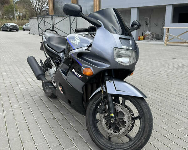 Черный Хонда CBR 600F, объемом двигателя 0.6 л и пробегом 94 тыс. км за 2200 $, фото 1 на Automoto.ua