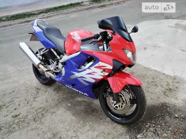 Червоний Хонда CBR 600F, об'ємом двигуна 0.6 л та пробігом 52 тис. км за 4000 $, фото 1 на Automoto.ua