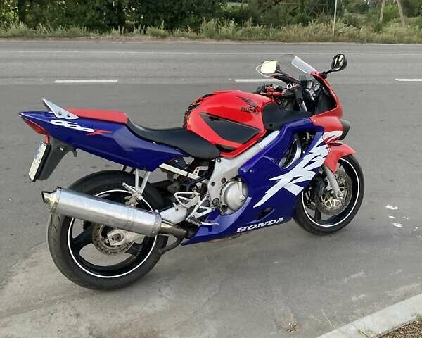 Красный Хонда CBR 600F, объемом двигателя 0.6 л и пробегом 55 тыс. км за 3500 $, фото 1 на Automoto.ua
