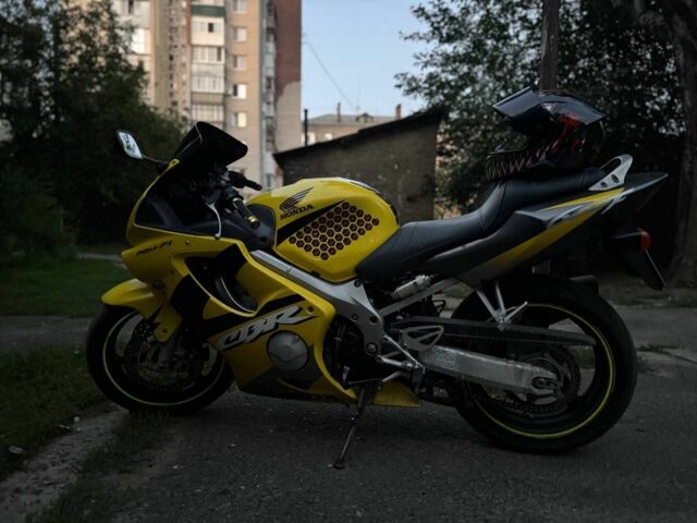 Хонда CBR 600F, объемом двигателя 0 л и пробегом 0 тыс. км за 3500 $, фото 1 на Automoto.ua