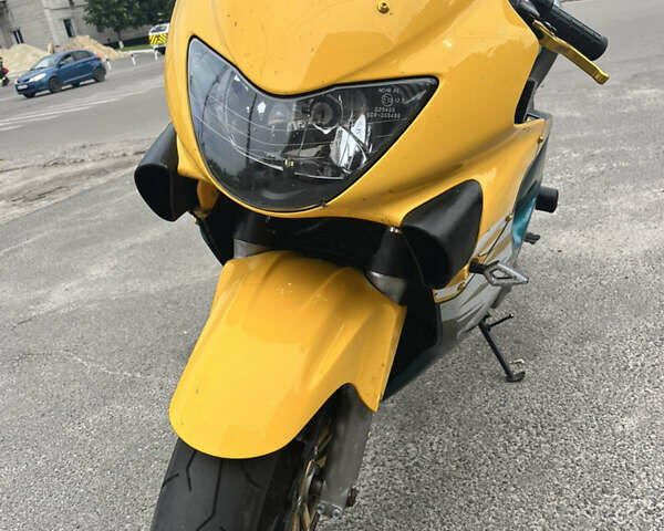 Желтый Хонда CBR 600F, объемом двигателя 0.6 л и пробегом 30 тыс. км за 4400 $, фото 1 на Automoto.ua