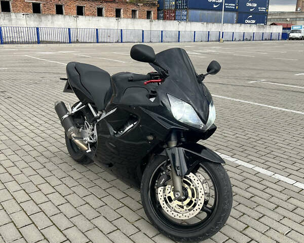 Чорний Хонда CBR 600F4i, об'ємом двигуна 0.6 л та пробігом 28 тис. км за 4800 $, фото 1 на Automoto.ua