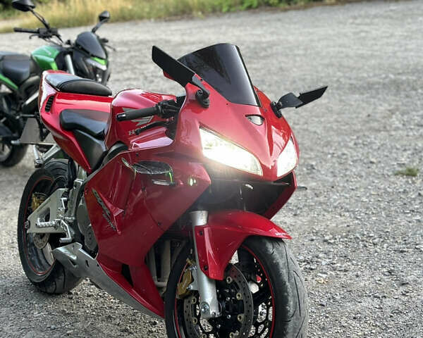 Красный Хонда CBR 600RR, объемом двигателя 0.6 л и пробегом 28 тыс. км за 5200 $, фото 1 на Automoto.ua