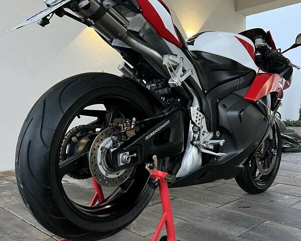 Хонда CBR 600RR, об'ємом двигуна 0 л та пробігом 25 тис. км за 8650 $, фото 1 на Automoto.ua