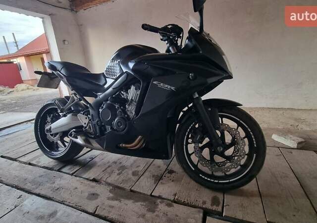 Черный Хонда CBR 650F, объемом двигателя 0.65 л и пробегом 33 тыс. км за 5000 $, фото 1 на Automoto.ua