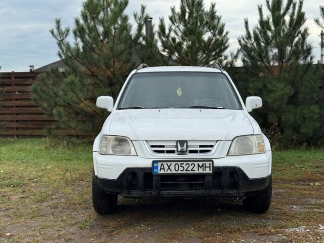 Белый Хонда СРВ, объемом двигателя 2 л и пробегом 200 тыс. км за 2400 $, фото 1 на Automoto.ua