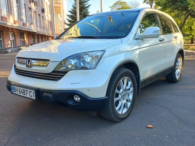 Белый Хонда СРВ, объемом двигателя 2.4 л и пробегом 118 тыс. км за 10000 $, фото 1 на Automoto.ua