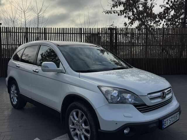 Белый Хонда СРВ, объемом двигателя 2.4 л и пробегом 170 тыс. км за 9700 $, фото 1 на Automoto.ua