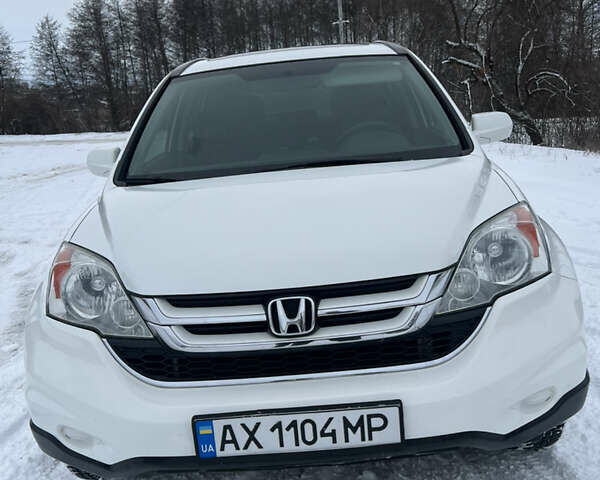 Белый Хонда СРВ, объемом двигателя 2.35 л и пробегом 157 тыс. км за 12500 $, фото 1 на Automoto.ua