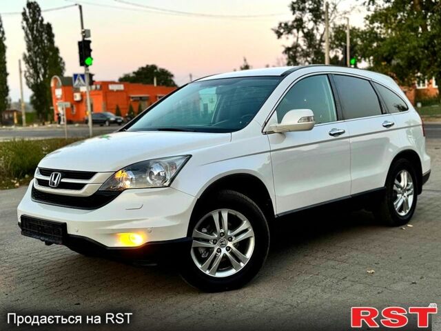 Белый Хонда СРВ, объемом двигателя 2 л и пробегом 170 тыс. км за 11980 $, фото 1 на Automoto.ua