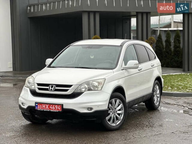 Белый Хонда СРВ, объемом двигателя 2.2 л и пробегом 227 тыс. км за 13800 $, фото 1 на Automoto.ua