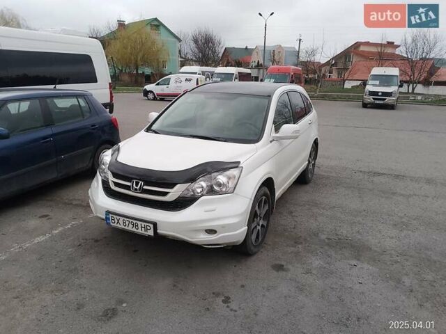 Белый Хонда СРВ, объемом двигателя 2.2 л и пробегом 228 тыс. км за 13100 $, фото 1 на Automoto.ua