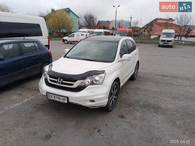 Белый Хонда СРВ, объемом двигателя 2.2 л и пробегом 228 тыс. км за 13100 $, фото 1 на Automoto.ua