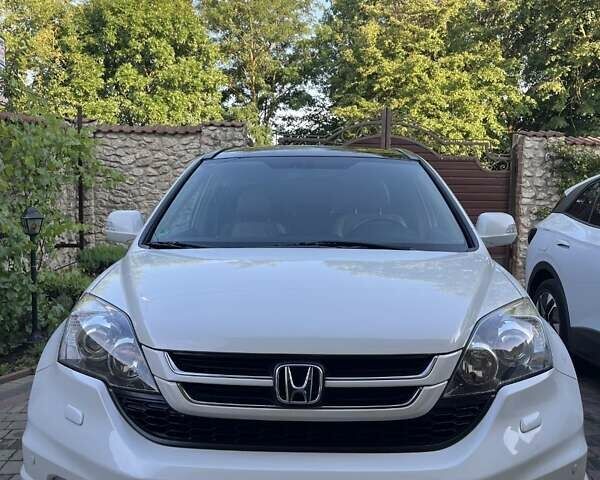 Белый Хонда СРВ, объемом двигателя 2.2 л и пробегом 222 тыс. км за 18600 $, фото 1 на Automoto.ua