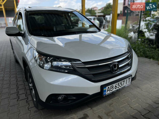 Белый Хонда СРВ, объемом двигателя 2.35 л и пробегом 222 тыс. км за 16100 $, фото 1 на Automoto.ua