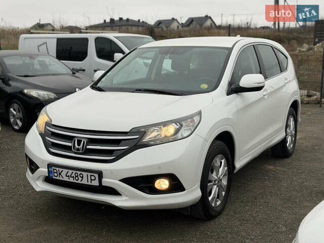 Белый Хонда СРВ, объемом двигателя 2.2 л и пробегом 229 тыс. км за 17850 $, фото 1 на Automoto.ua