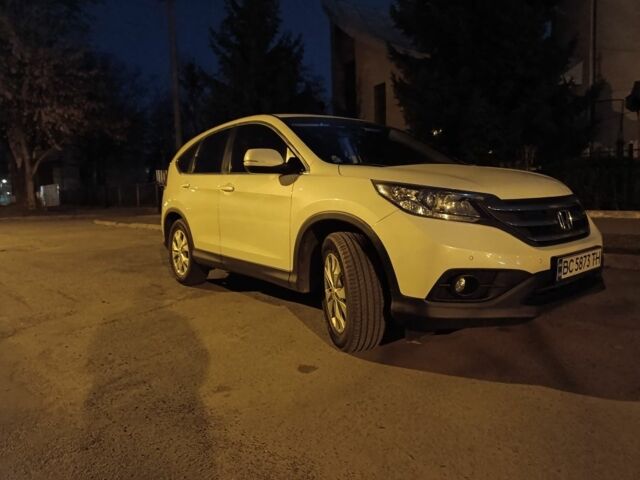 Белый Хонда СРВ, объемом двигателя 1.6 л и пробегом 160 тыс. км за 16400 $, фото 1 на Automoto.ua