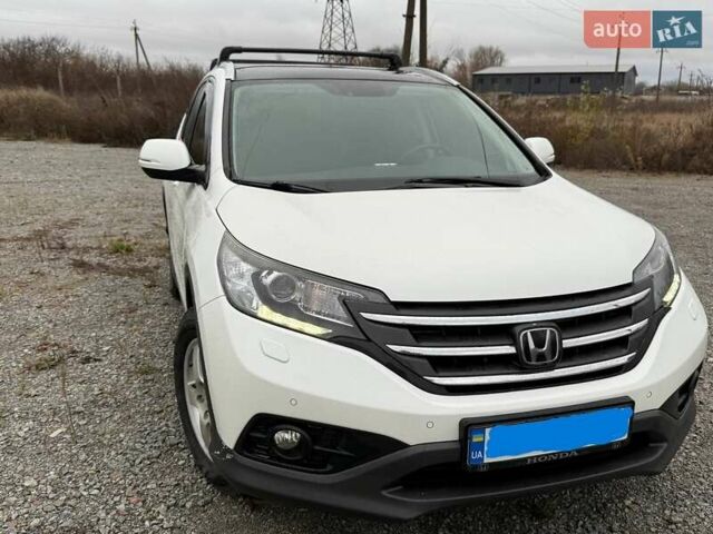 Белый Хонда СРВ, объемом двигателя 2.2 л и пробегом 185 тыс. км за 18600 $, фото 1 на Automoto.ua