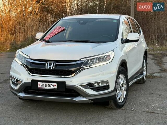 Белый Хонда СРВ, объемом двигателя 1.6 л и пробегом 176 тыс. км за 17890 $, фото 1 на Automoto.ua